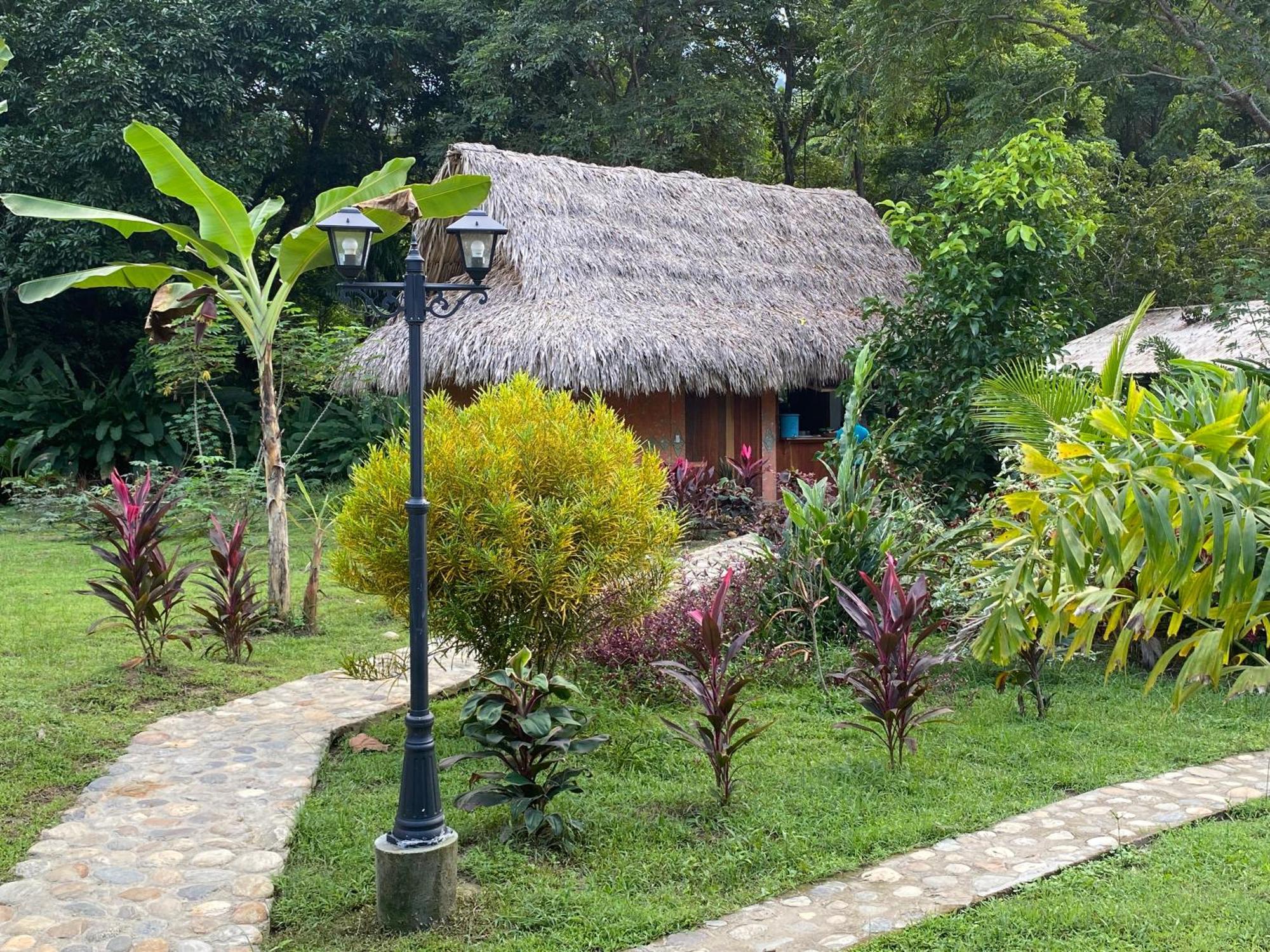 Salvia Madre Hotel Guachaca Exterior photo